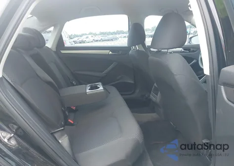 2012 Volkswagen Passat 2.5L S z USA, uszkodzony, nr VIN 1VWAP7A32CC041117